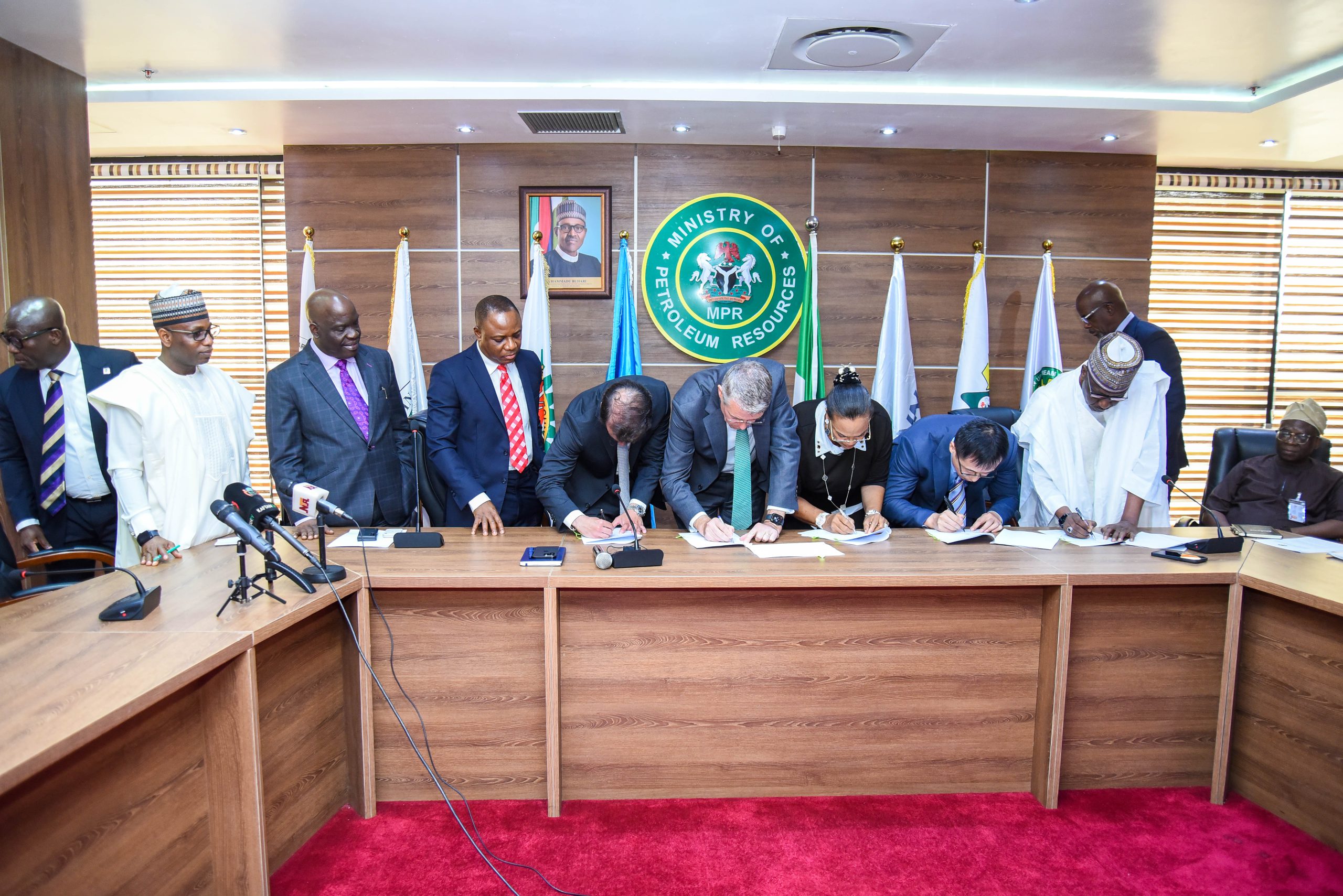Photo News: Signing Ceremony for OML 130 Lease Renewal